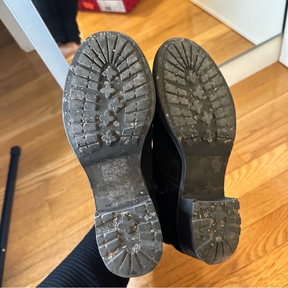 Tory Burch Black Eloise Flat Bootie Distressed Crosta Suede — Size 6 - Picture 12 of 12